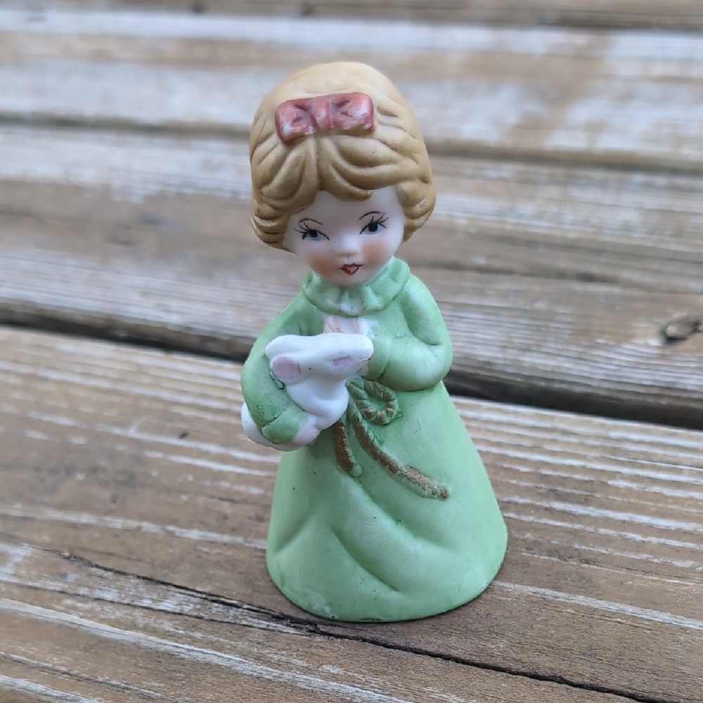 Adorabelles Figurine Bell 1978 Jasco Girl Green Dress Rabbit Red Bow (O) Vintage
